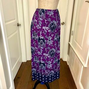 Vintage John Paul Richard Women’s Purple & Navy Floral Maxi Skirt Size Medium